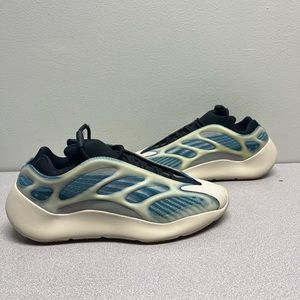 Adidas Yeezy 700 V3 Kyanite
